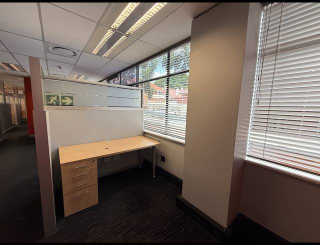 688M² OFFICE TO LET IN PARKTOWN